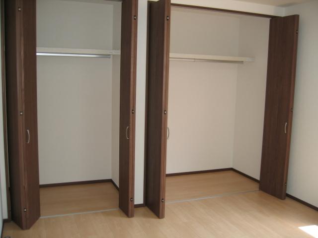 Receipt. 2F8.4 Pledge room storage (2013 August shooting)