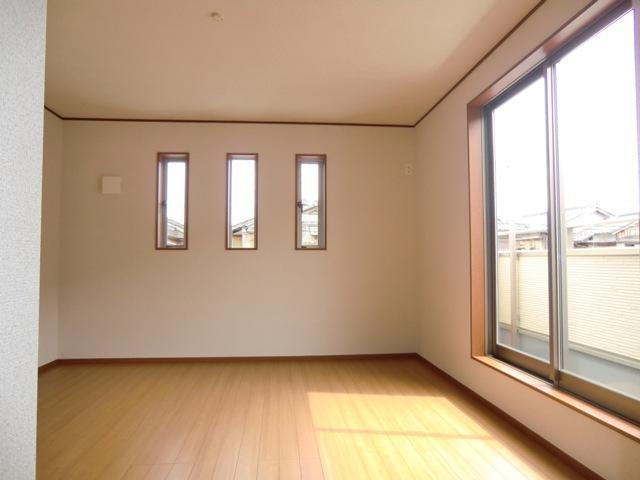 Same specifications photos (Other introspection). Same specifications photos (Western-style)