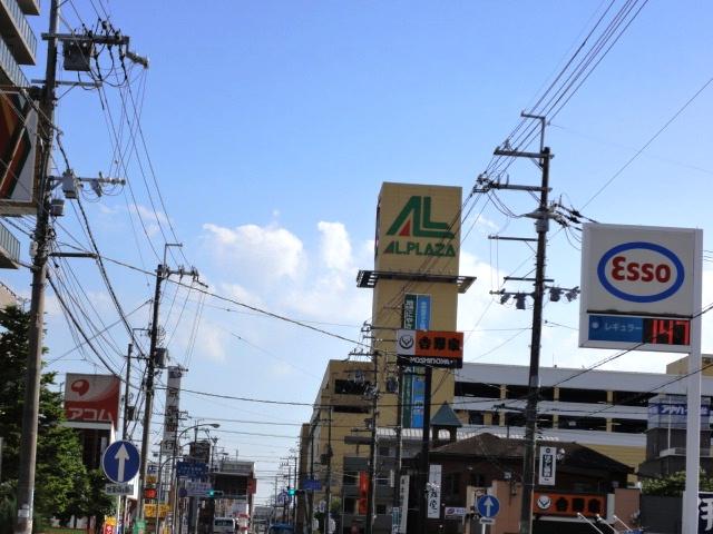 Shopping centre. F-One Ltd. GUY until Katada shop 3922m