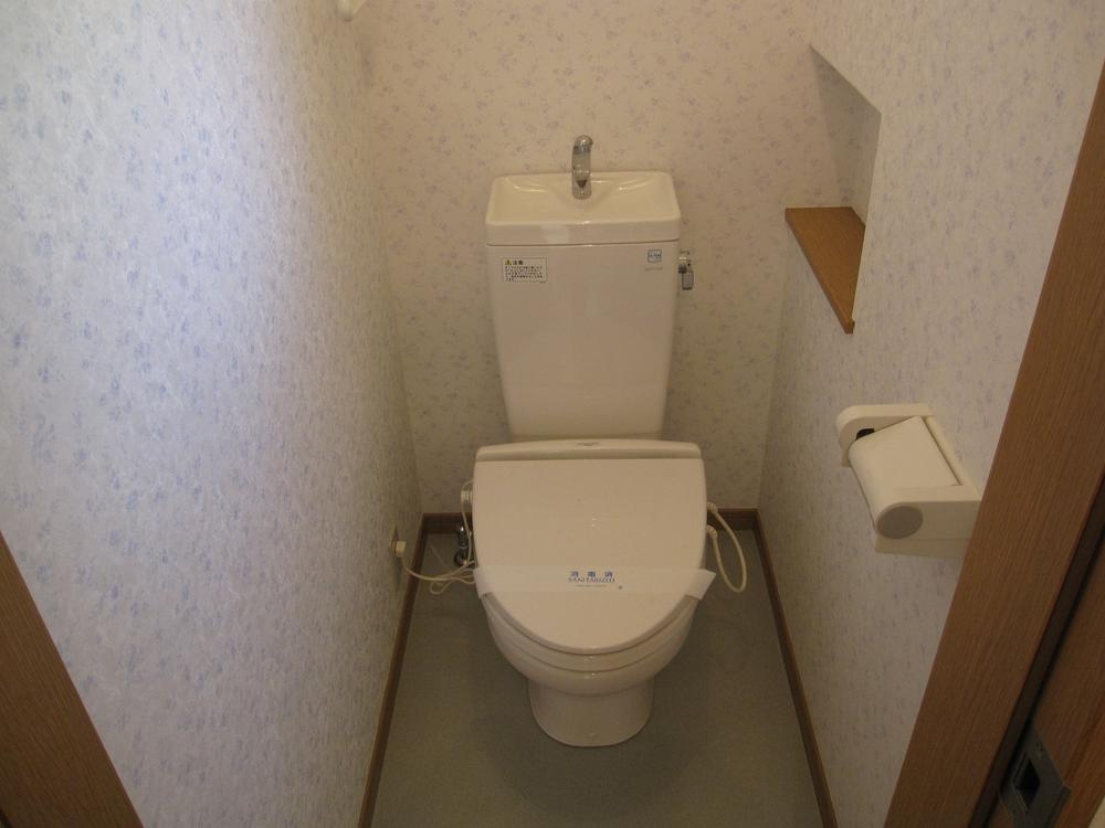 Toilet. Second floor toilet