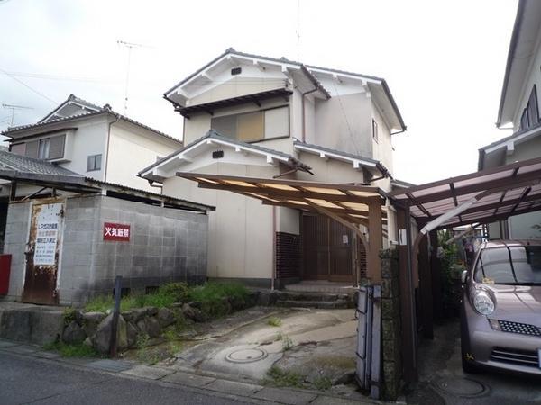 Local appearance photo