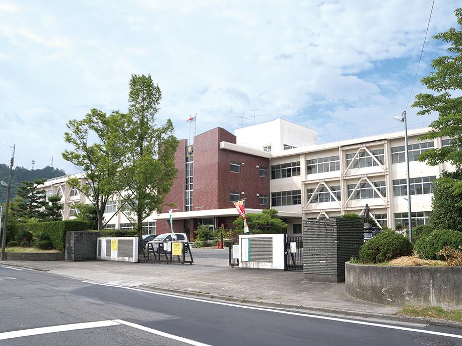 Junior high school. Ritto Municipal Ritto until junior high school 992m