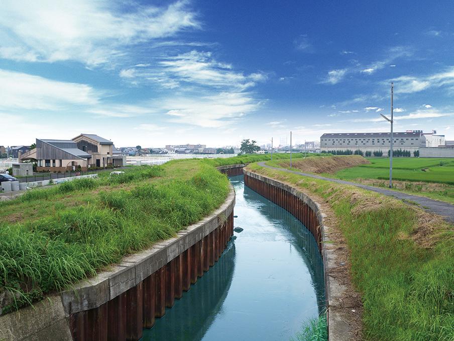 Other local. Hayama River, which flows through the local horizontal. It will be able to promenade been developed in the future.