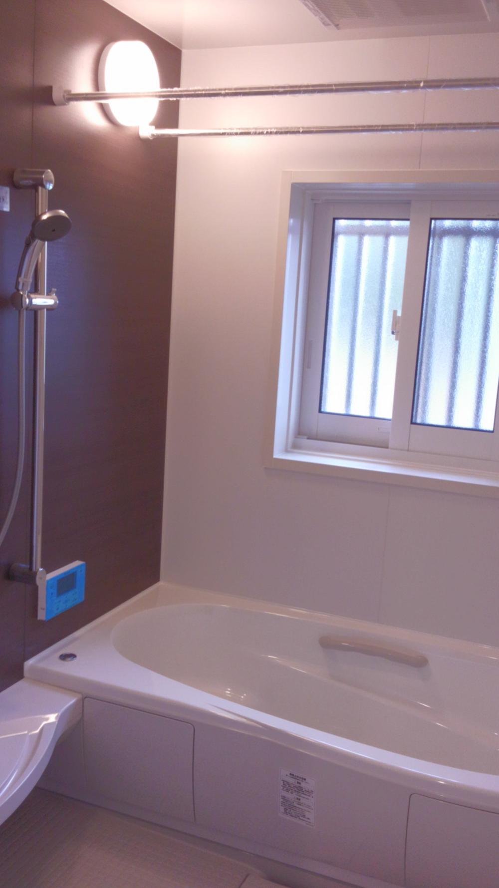 Bathroom. No. 6 place bathroom