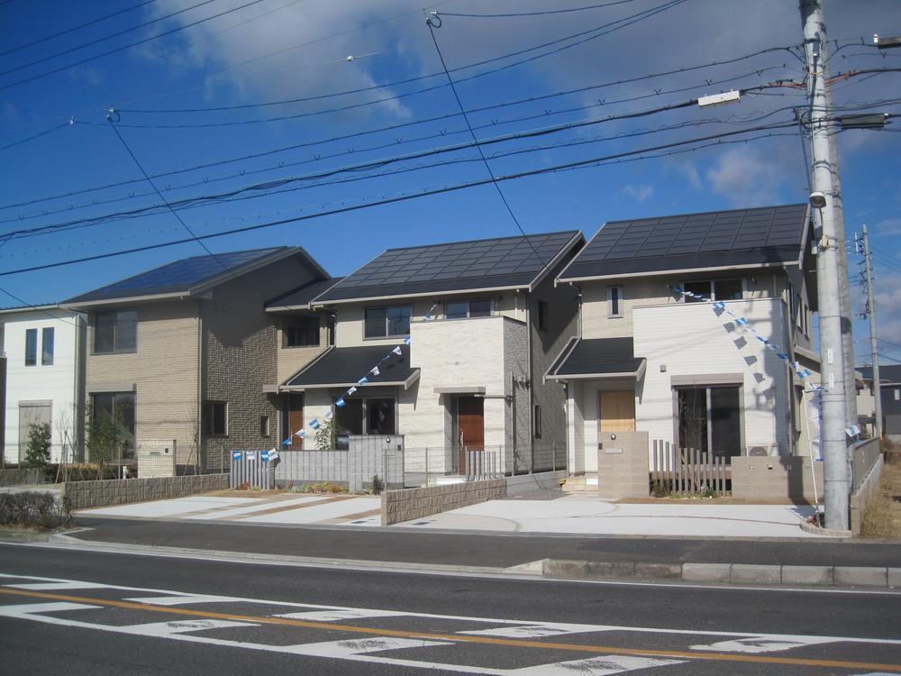 Local appearance photo. Local (12 May 2012) shooting