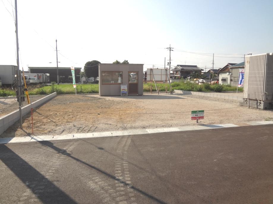 Local photos, including front road. Local (July 2013) Shooting