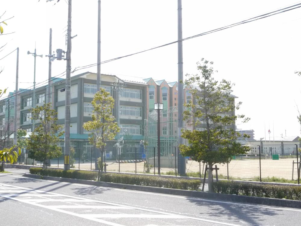 Primary school. Taiho East Elementary School About 1680m