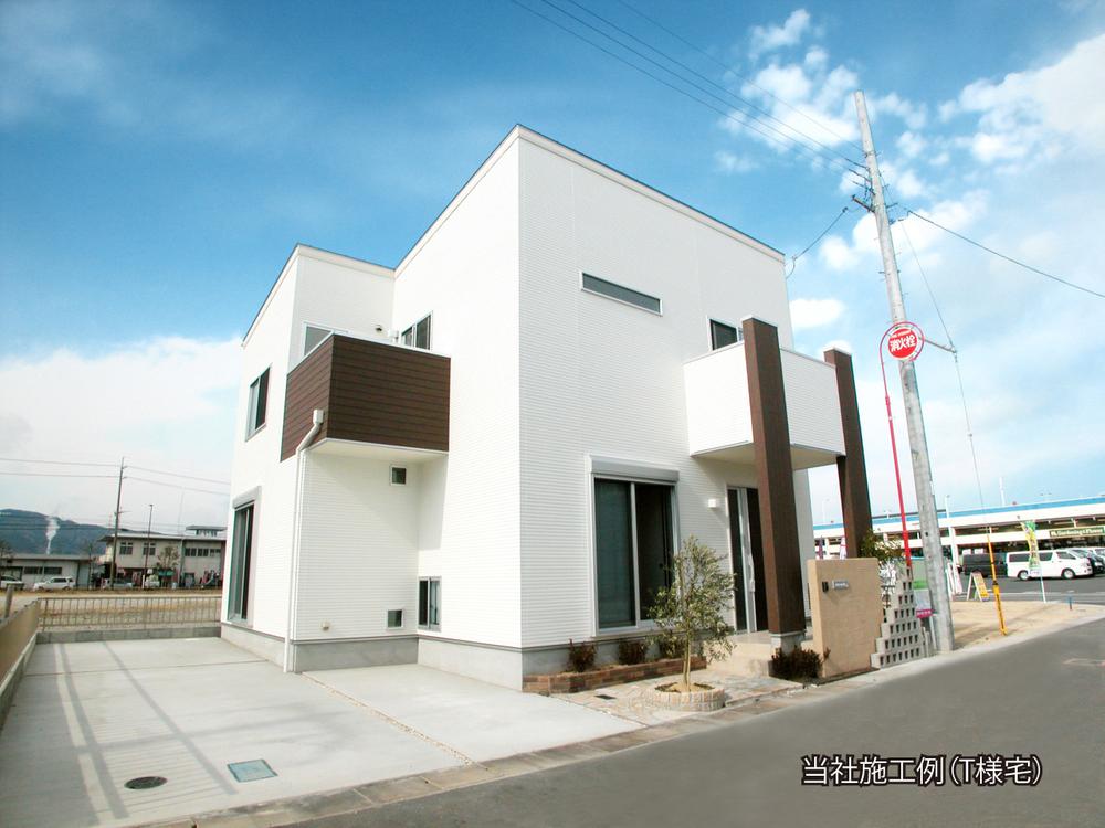 Building plan example (exterior photos). Our construction cases