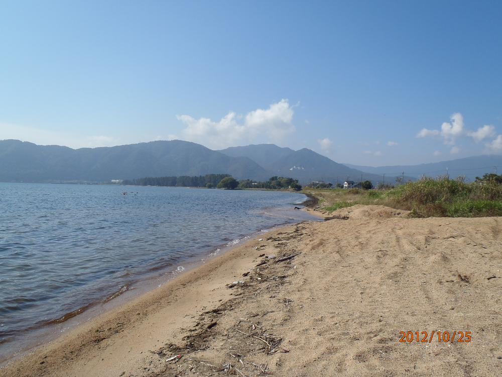 Other Environmental Photo. 300m to the lake bathhouse