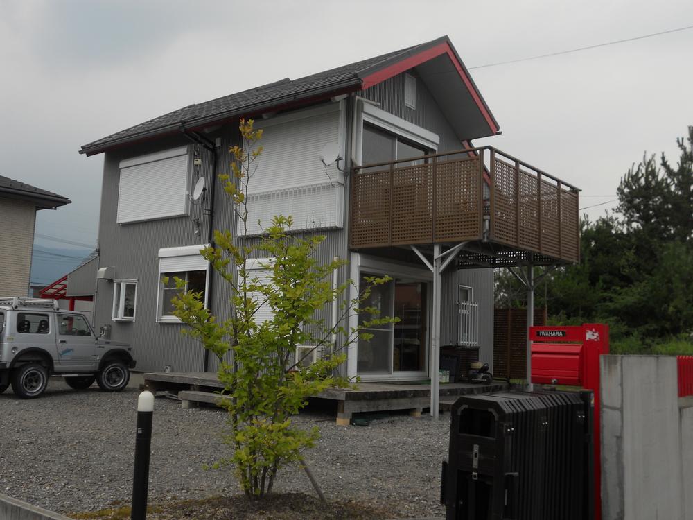 Local appearance photo. Local (July 2013) Shooting From south P space and garden