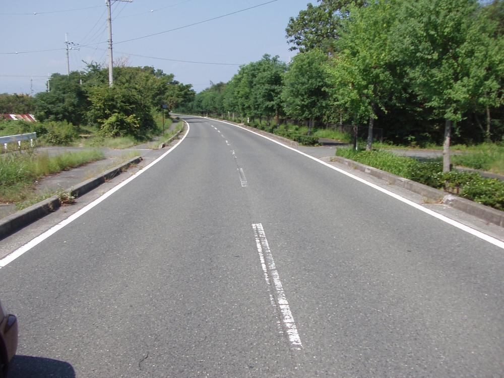 Local photos, including front road. Local (July 2013) Shooting