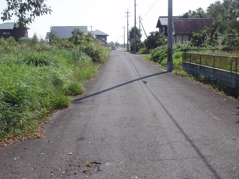 Local photos, including front road. Local (August 2013) Shooting