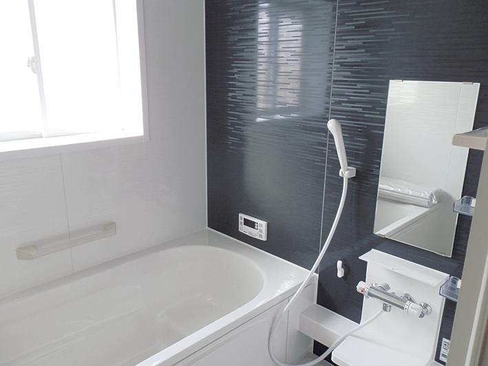 Bathroom. New unit bus (water filling with function)