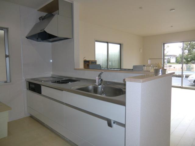 Kitchen. Indoor (13 December) shooting Face-to-face kitchen, With water purifier, Underfloor Storage There