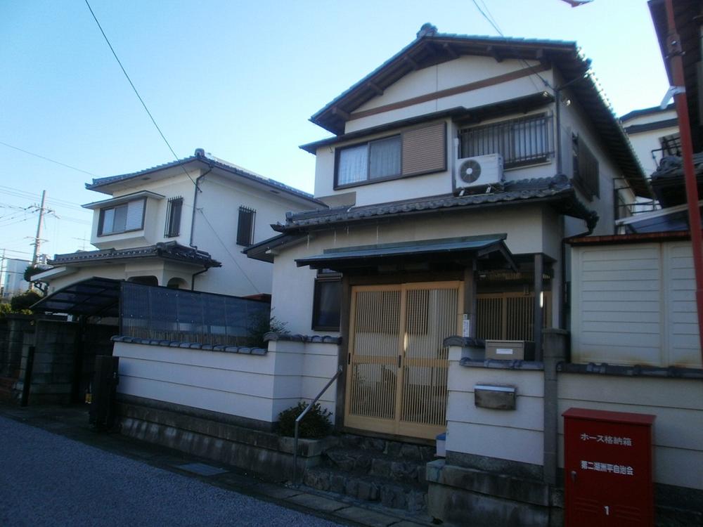 Local appearance photo