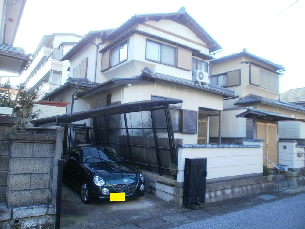 Local appearance photo