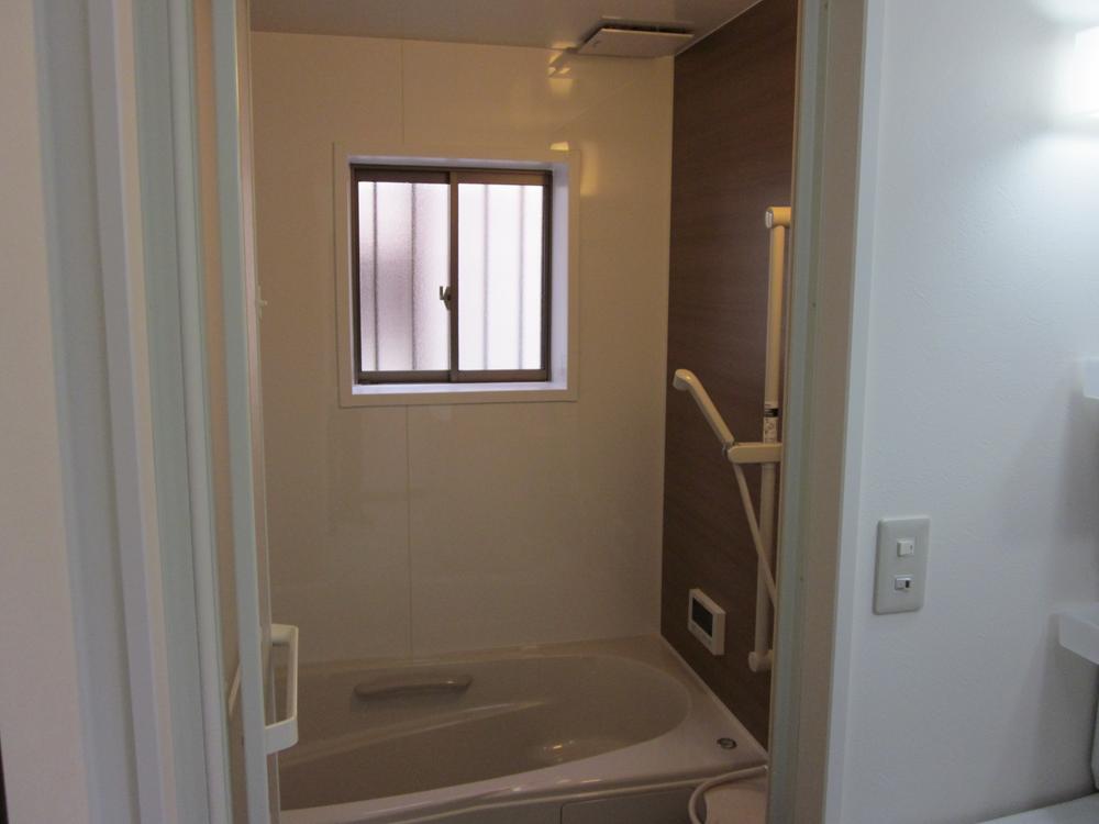 Bathroom. Indoor (January 2013) Shooting