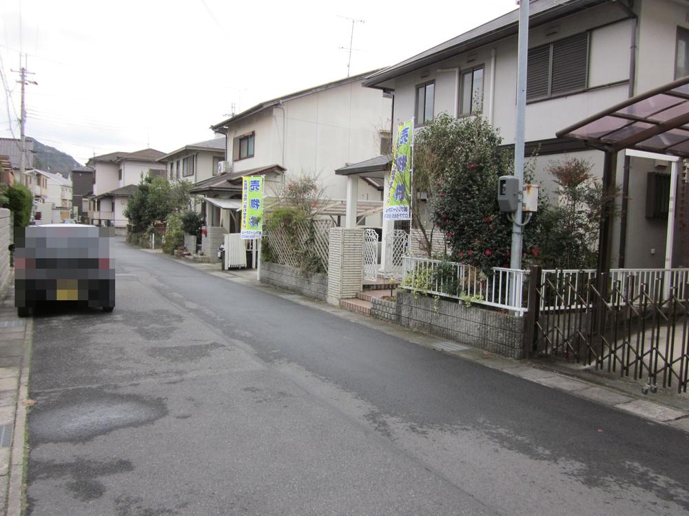 Local photos, including front road. Local (January 2013) Shooting