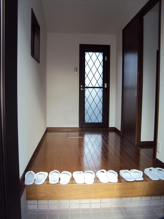 Entrance. It is the entrance hall