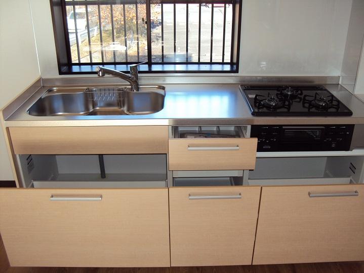 Kitchen. Kitchen work table ・ Housing unit expansion