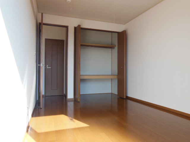 Other room space