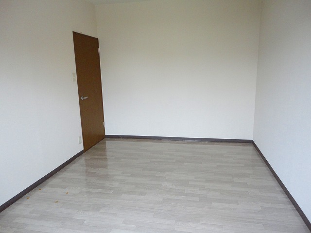 Other room space. Northern Room
