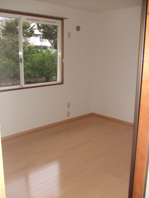 Other room space. North Interoceanic