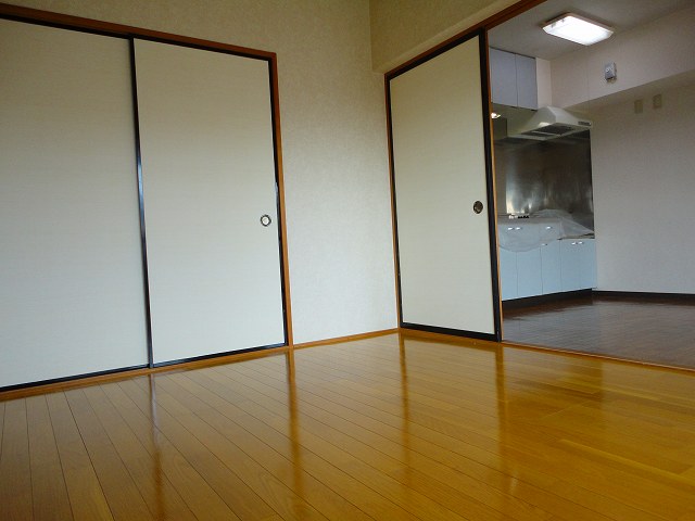 Other room space. Nanyang room