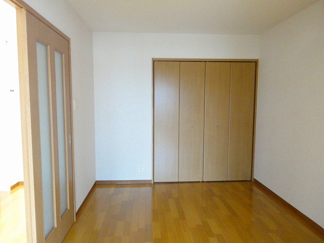 Other room space. Western style room
