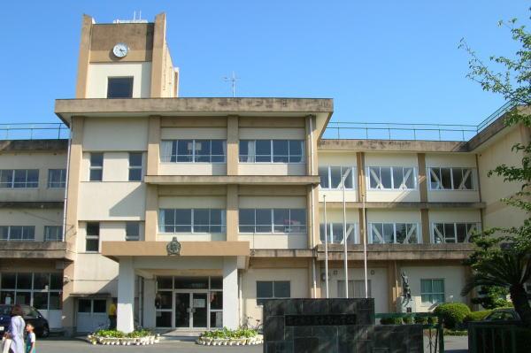 Primary school. 1700m to Fuji Minami Elementary School