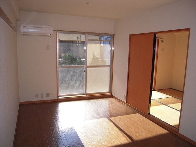 Living and room