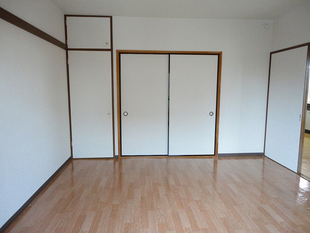 Other room space. Nanyang room