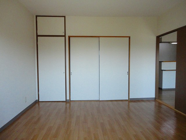 Living and room. Nanyang room