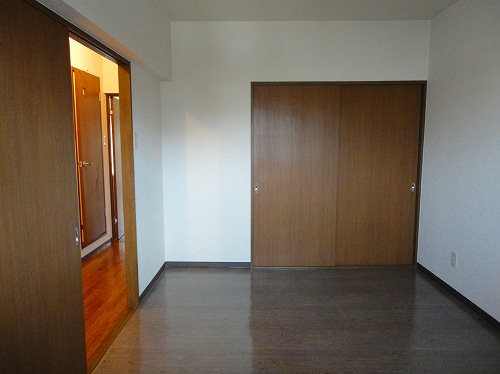 Other room space. Northern Room