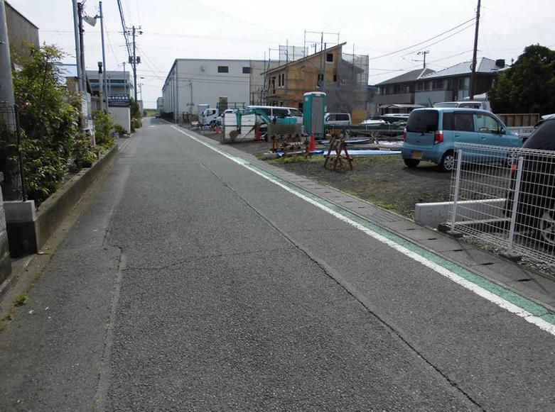 Construction before the front road and local photo