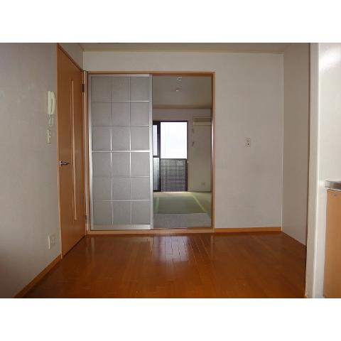 Living and room