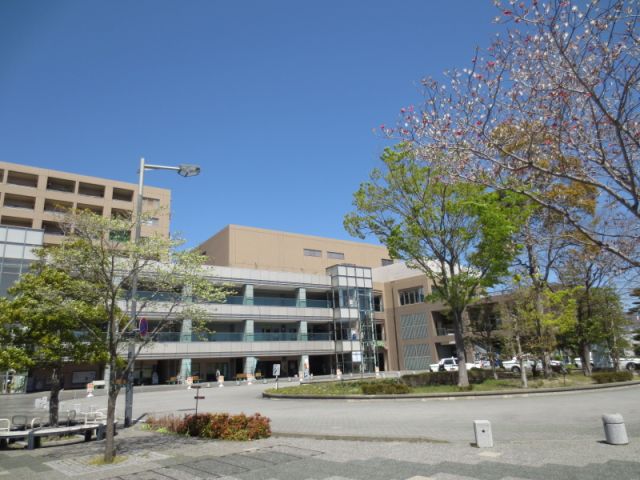 Shopping centre. A Utah Hamakita until the (shopping center) 360m