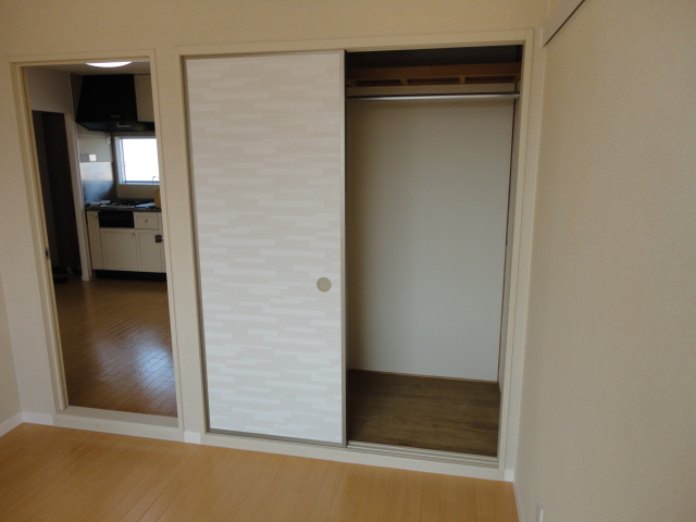 Living and room. East side Western-style Receipt