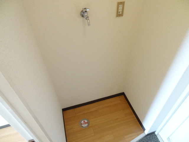 Other room space. There yard indoor washing machine