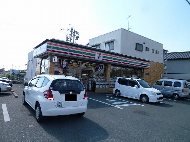 Convenience store. 700m to Seven-Eleven Hamamatsu solder-cho store (convenience store)