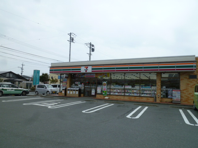Convenience store. Seven-Eleven Hamamatsu Shimoishida cho store (convenience store) to 412m