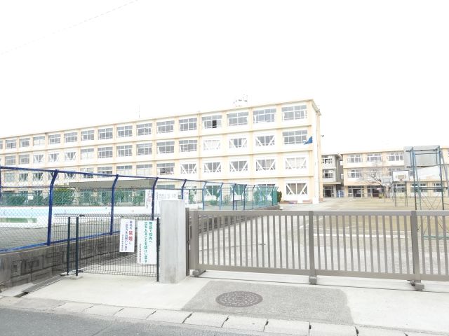 Primary school. Municipal Kaba to elementary school (elementary school) 760m