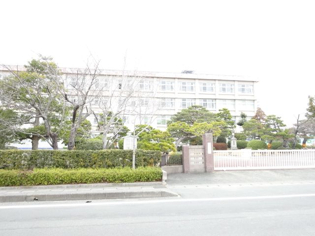 Primary school. Municipal AzukaSusumu 1000m up to elementary school (elementary school)
