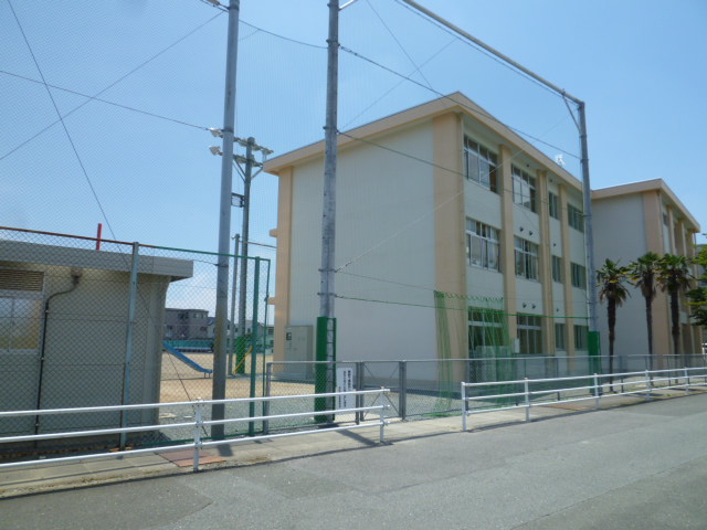 Junior high school. Kaba to elementary school (junior high school) 543m