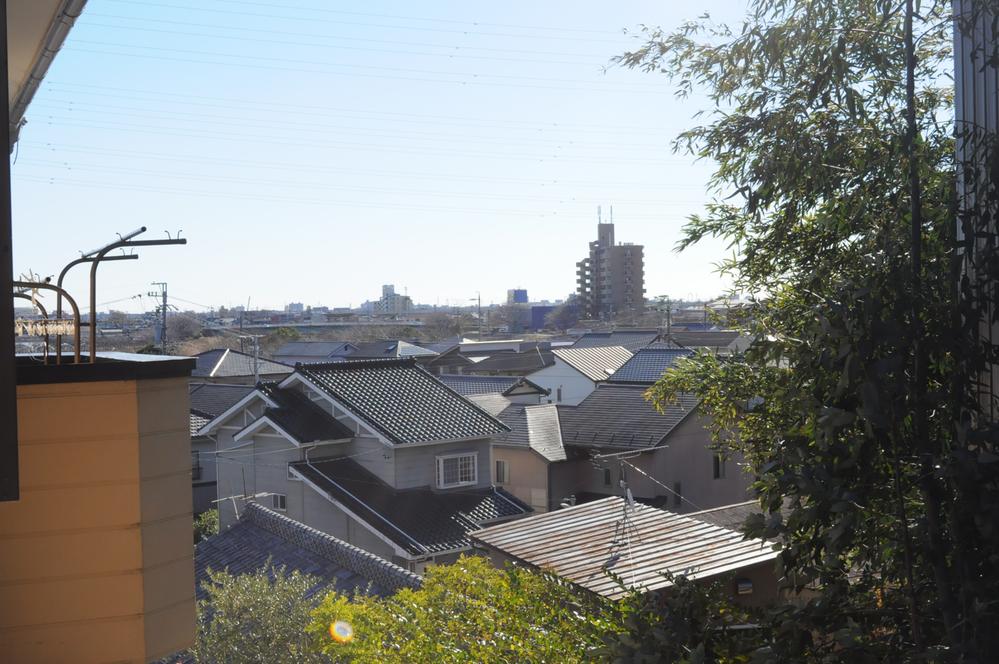 View photos from the local. View from the site (December 2012) shooting