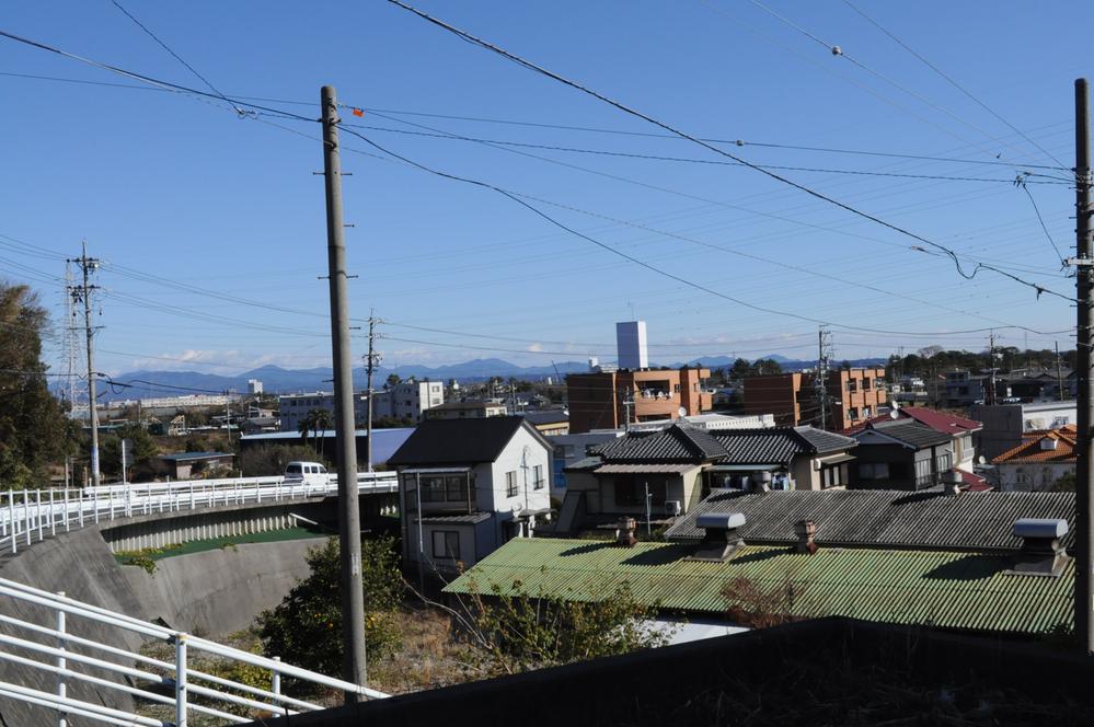 View photos from the local. View from the site (December 2012) shooting