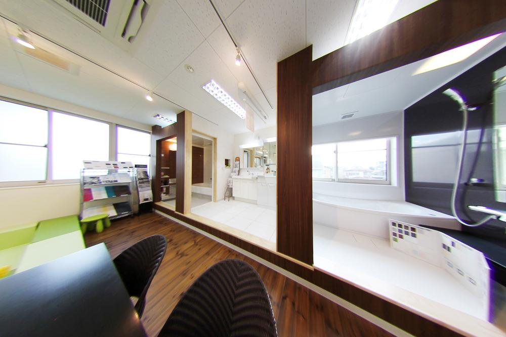 exhibition hall / Showroom. Hamamatsu headquarters showroom