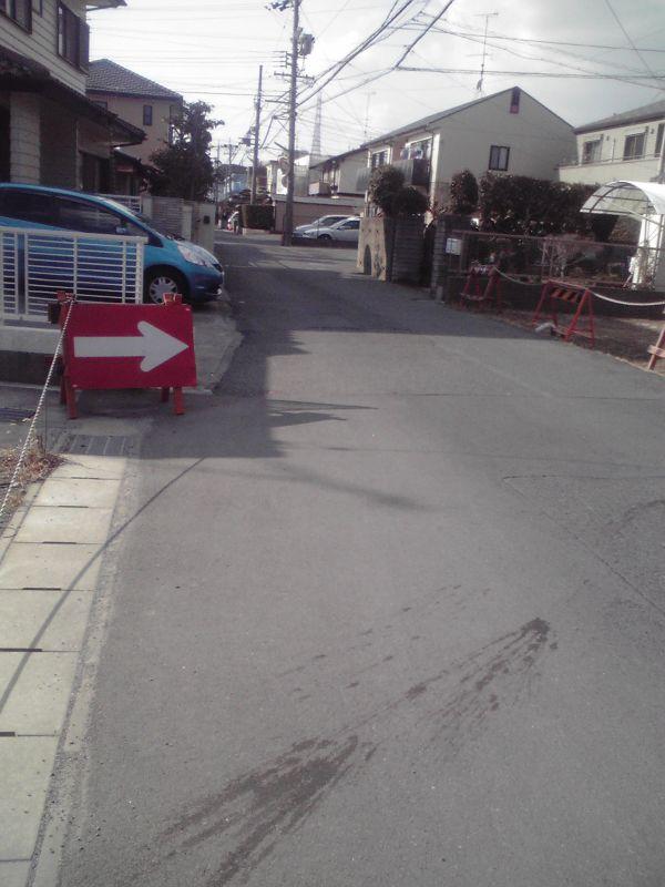 Local photos, including front road. Local shooting