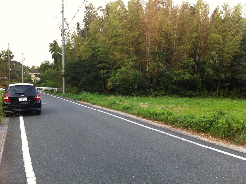 Local photos, including front road. From property northwest
