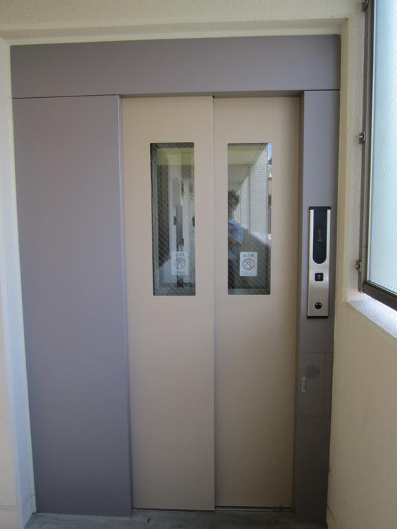 Other common areas. Elevator